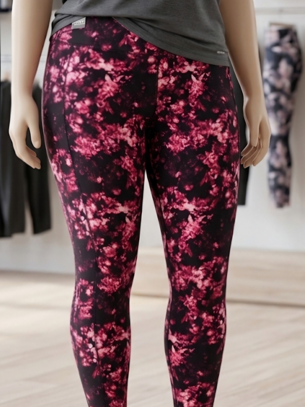 LIVI Pink/Black Tie-Dye Active Leggings SIZE 4X (26/28)